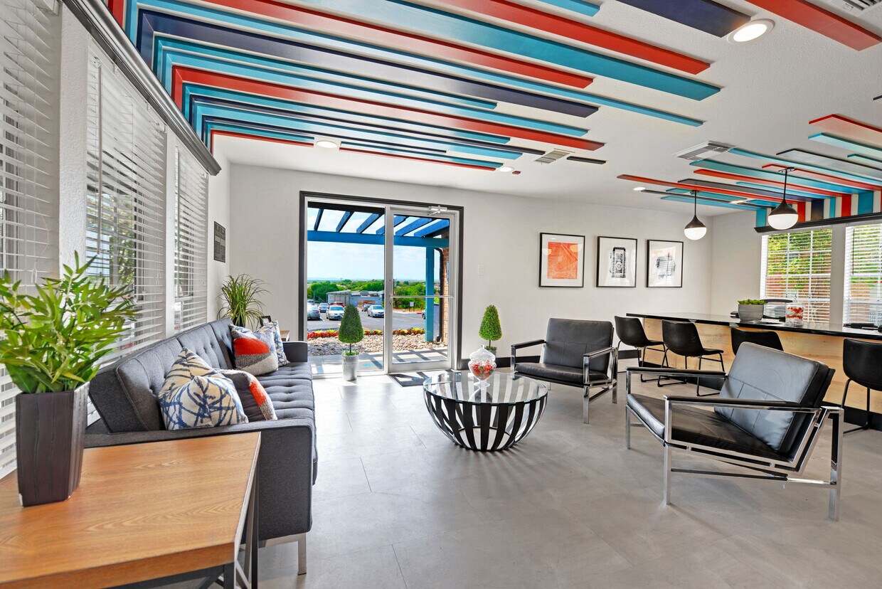 Spice Creek Apartments 8802 Cinnamon Crk San Antonio, TX