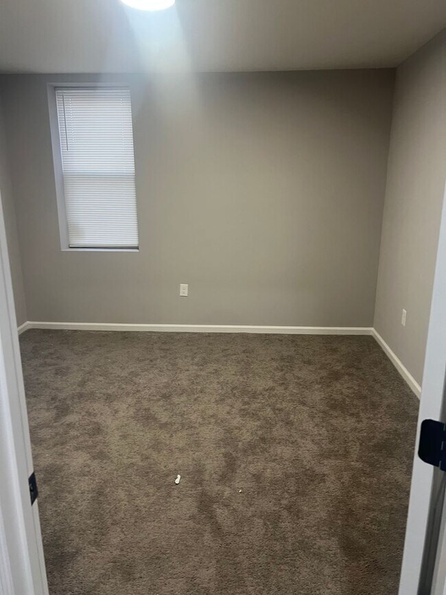 Building Photo - 2305 Whittier Ave