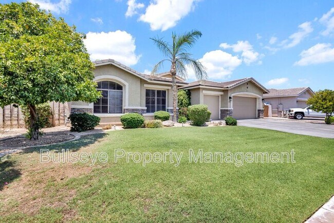 Foto del edificio - 1550 N Robin Ln