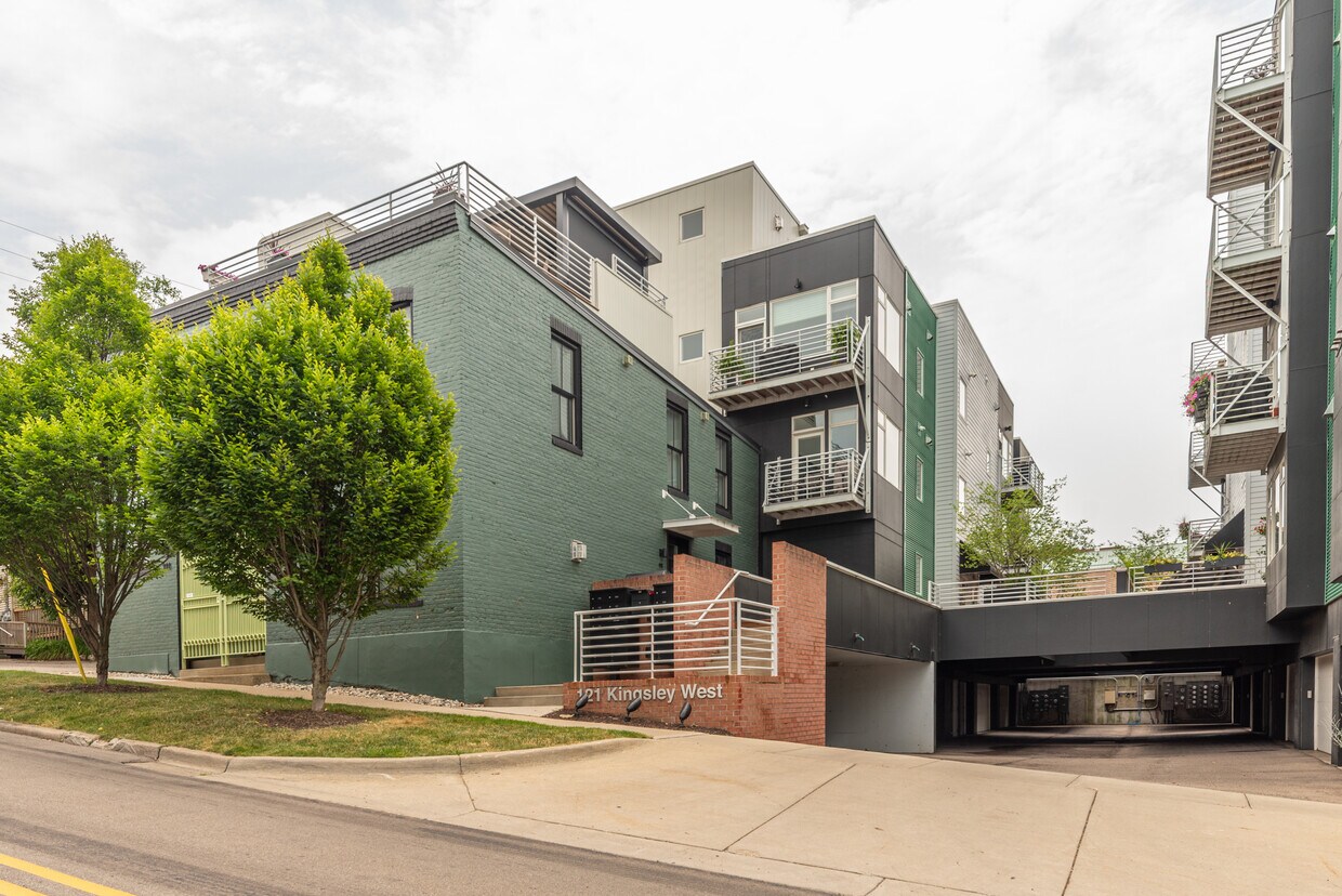 121 W Kingsley St, Ann Arbor, MI 48103 Townhome Rentals in Ann Arbor