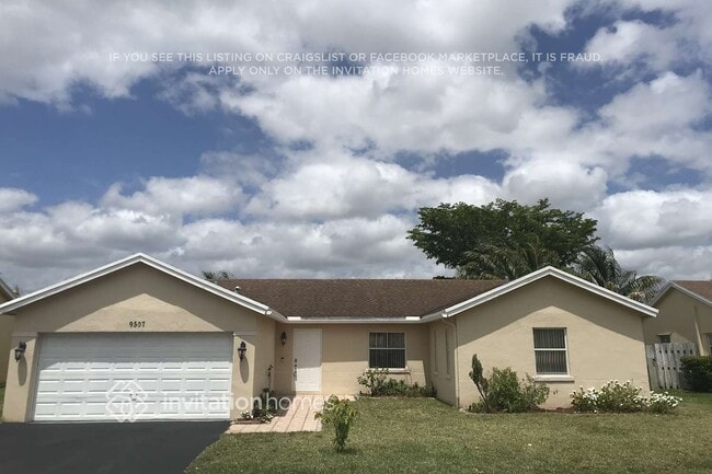 Building Photo - 9507 NW 52nd Manor