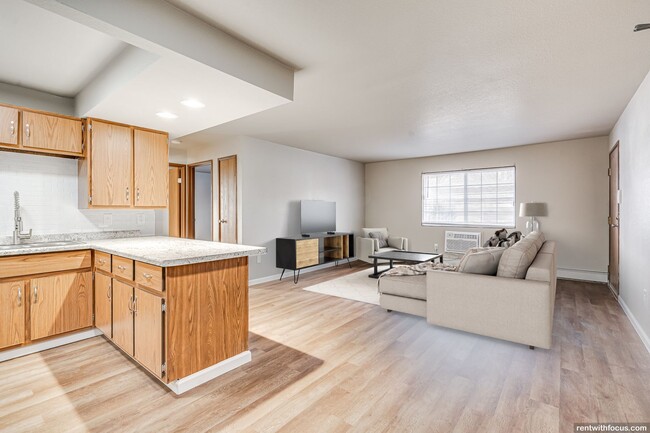 Interior Photo - Stonecreek Apartments