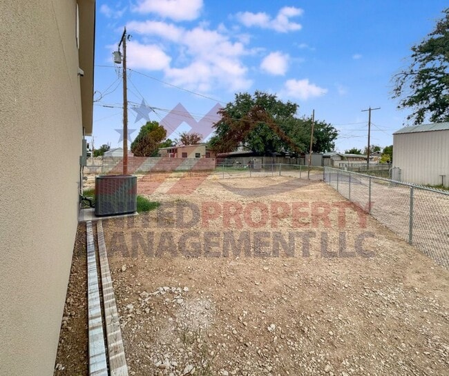 Building Photo - Brand New 3-Bed, 2-Bath Home in Prime Cent...