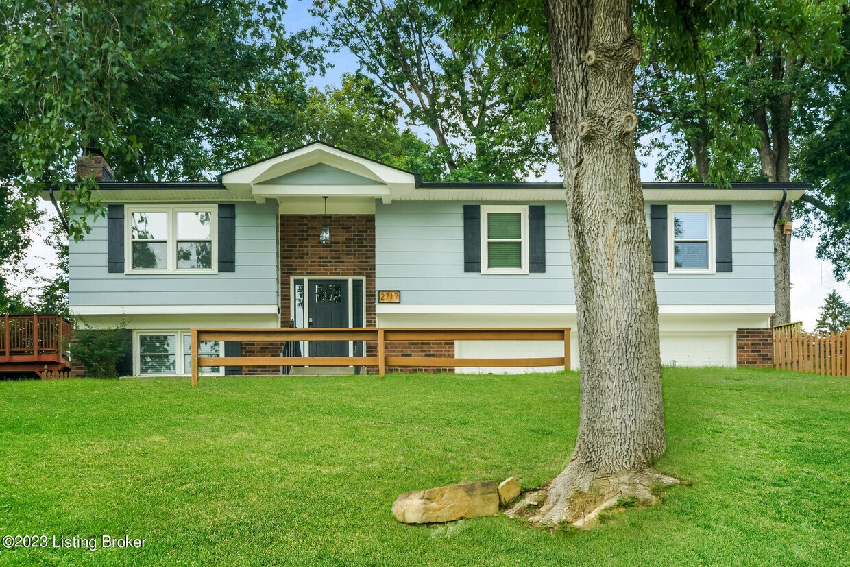 Primary Photo - 2717 Windsor Forest Dr