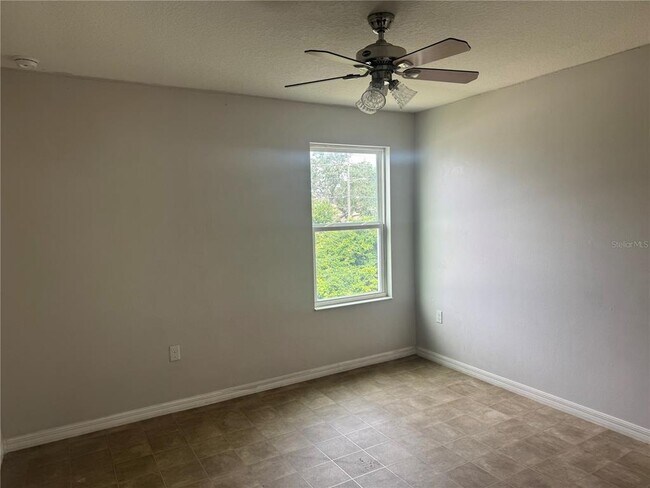 Foto del edificio - 1785 College Park Dr