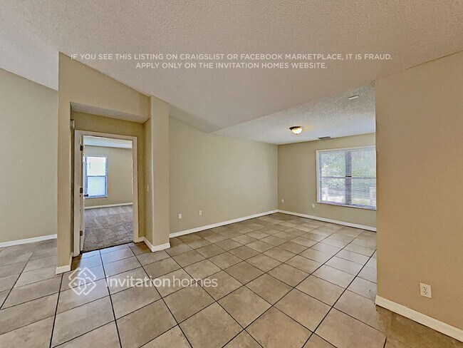 Foto del edificio - 4040 Waterview Loop
