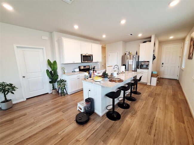 Foto del edificio - 417 Dipprey Ln