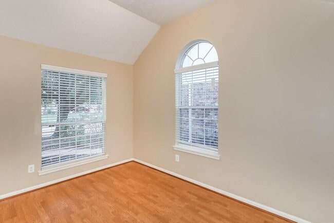 Foto del edificio - 6807 Arrowchase Ct