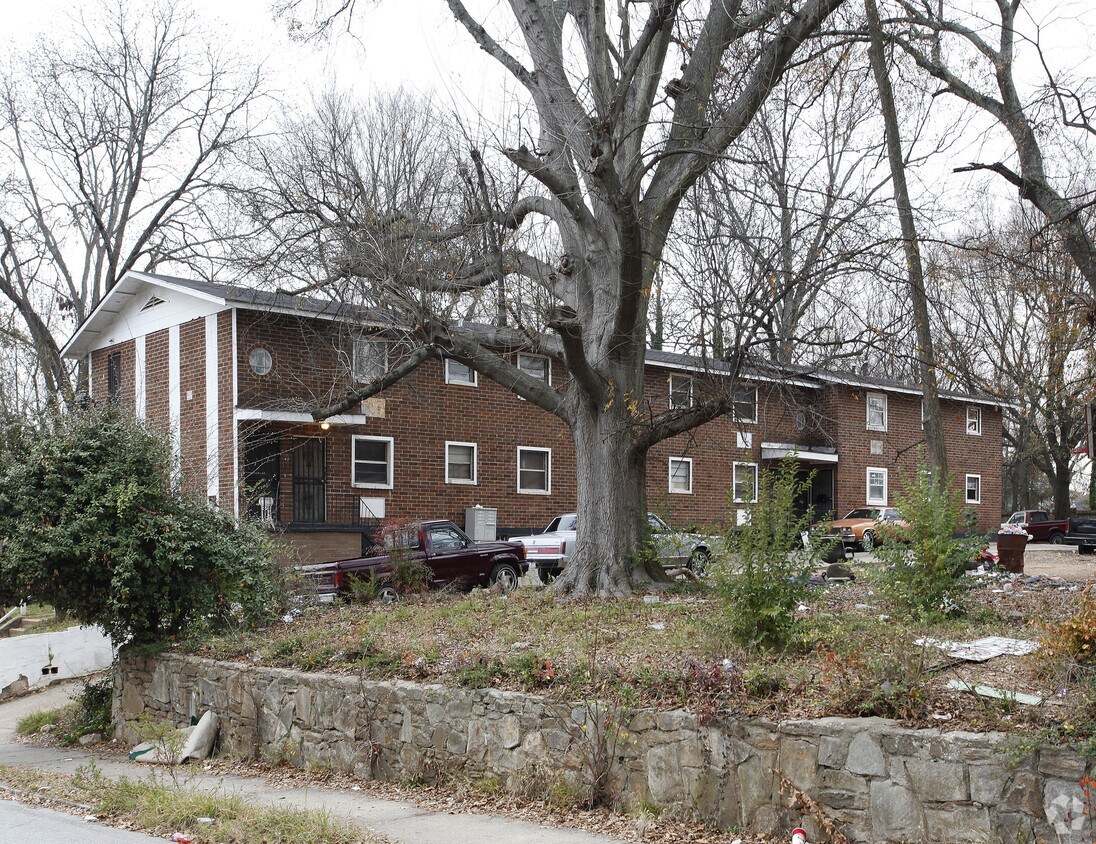 Primary Photo - 412 James P Brawley Dr NW