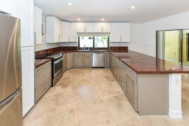 Foto del edificio - Northeast 26th Street, Boca Raton, FL 33431 - 3 BR 2 BA single-family home