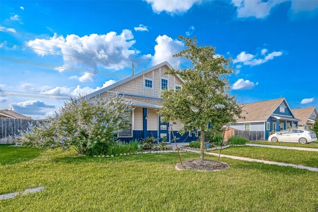 Building Photo - 5027 Green Gate Trl