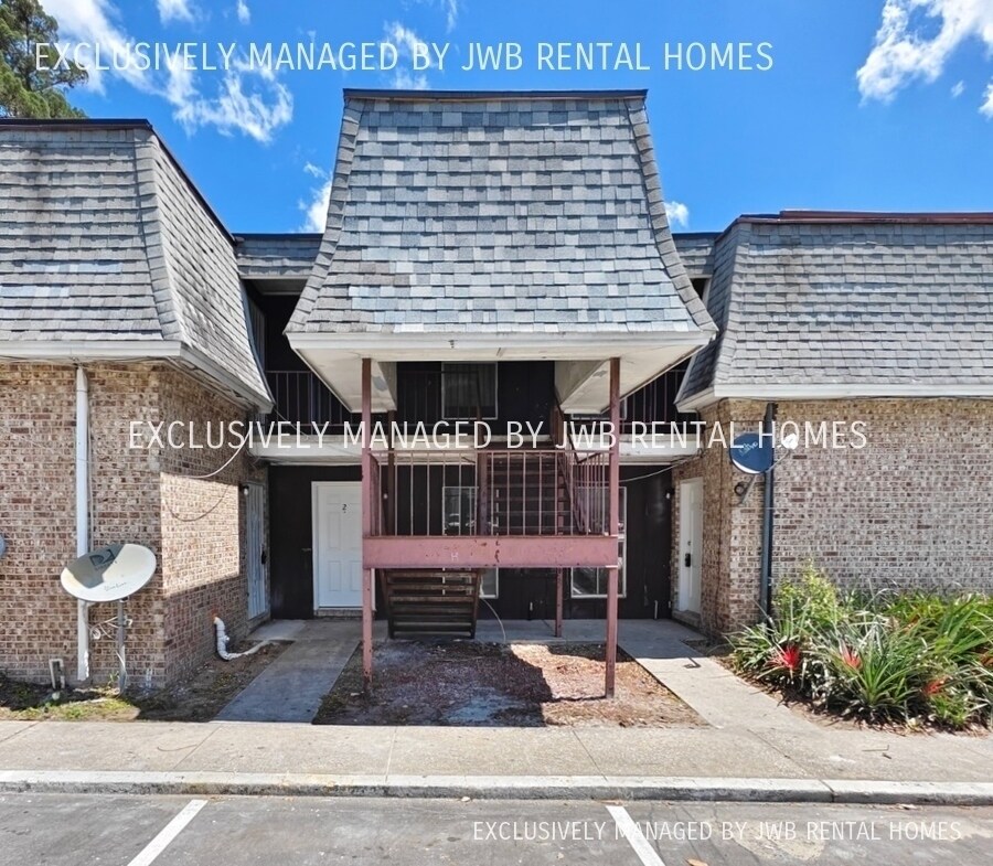 Primary Photo - 851 Bert Rd