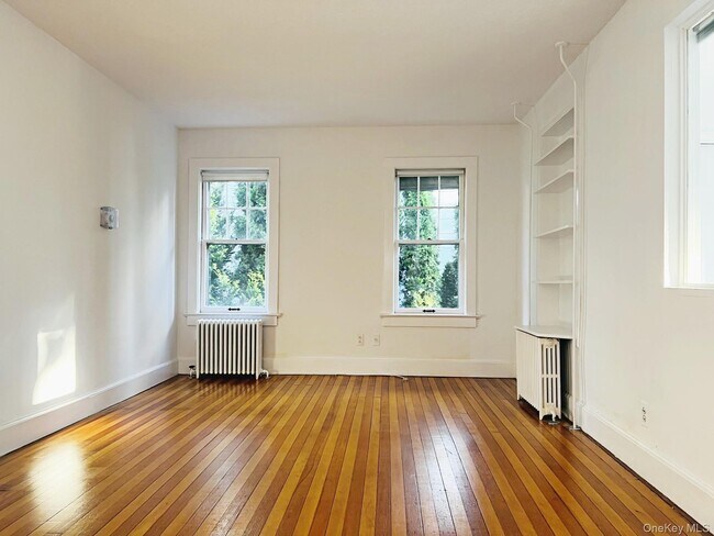 Foto del edificio - 154 Hudson Terrace