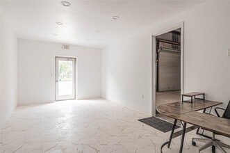 Building Photo - 22316 E Martin Dr