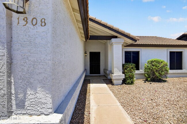 Foto del edificio - 1308 E Princeton Ave
