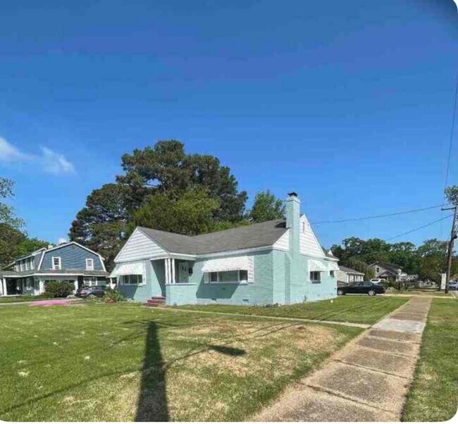 Foto del edificio - 1382 E Bayview Blvd