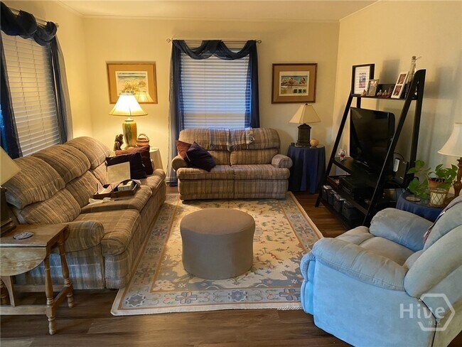 Foto del edificio - 245 Springdale St