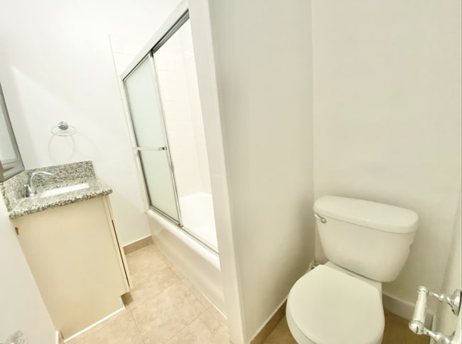 Interior Photo - Harvard Hill Apartments