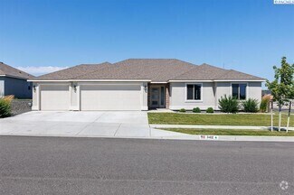 Building Photo - 3412 S Lincoln Pl