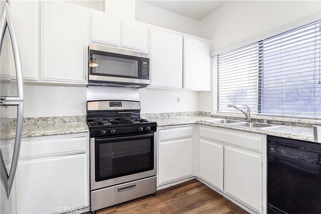 Foto del edificio - 18433 Hatteras St