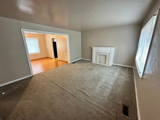 Foto del edificio - 2 Bed 1 bath NE OKC