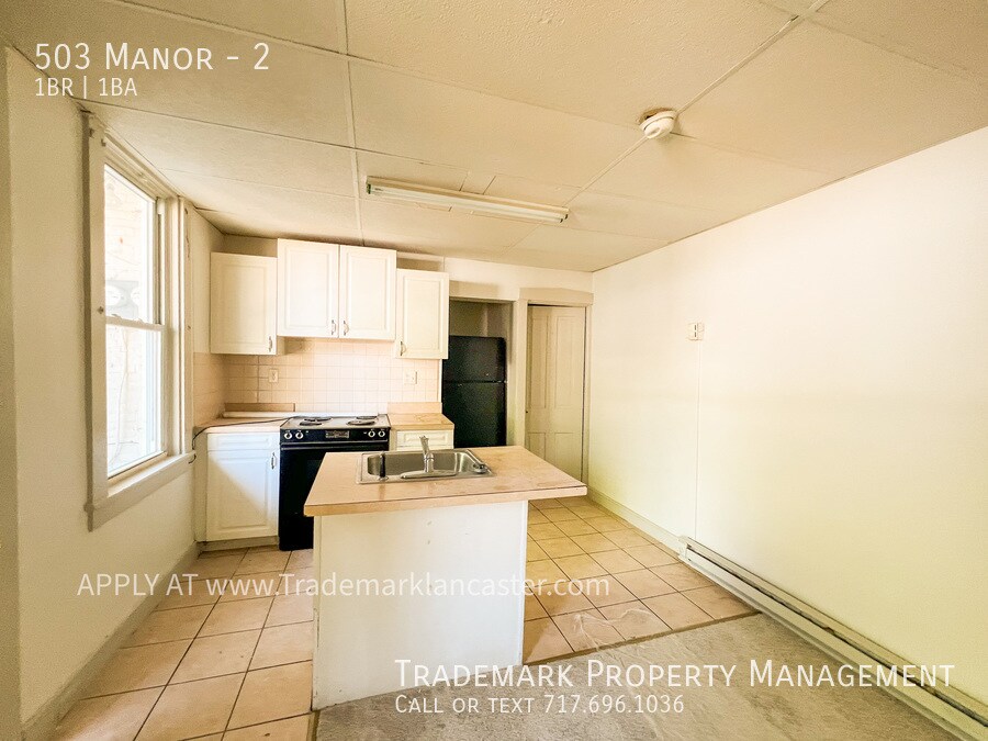 503 Manor St Unit 2, Lancaster, PA 17603 Room for Rent in Lancaster