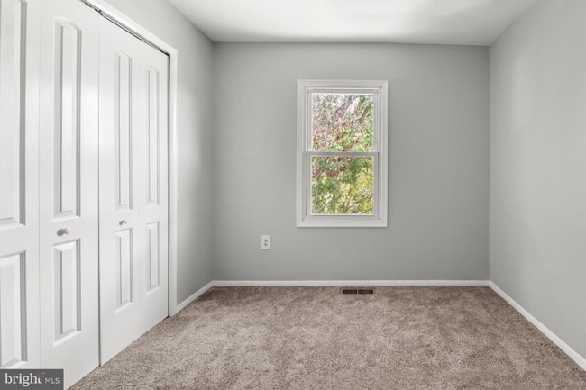 Photo - 655 Cadbury Dr House