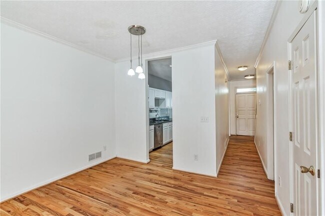 Foto del edificio - 4047 Elm St