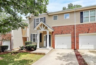 Building Photo - 16919 Commons Creek Dr