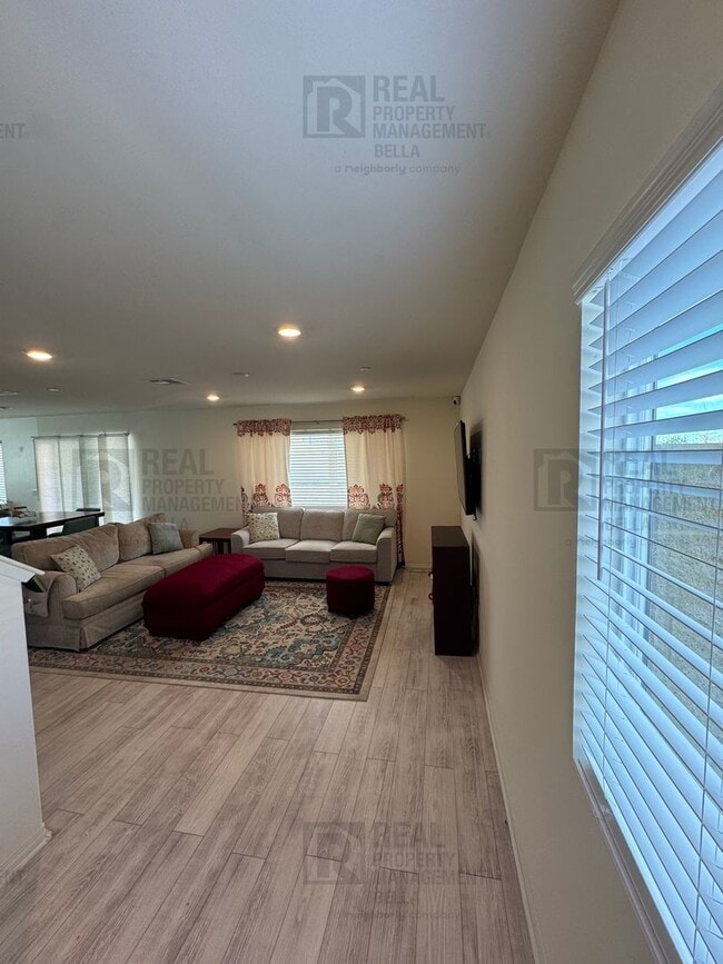 Building Photo - Spacious Corner Lot Home in Desirable Winchester Community – 4 Bed + Loft + Large Backyard!