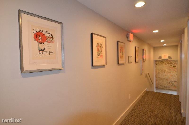 Foto principal - 1072 Thomas Jefferson St NW