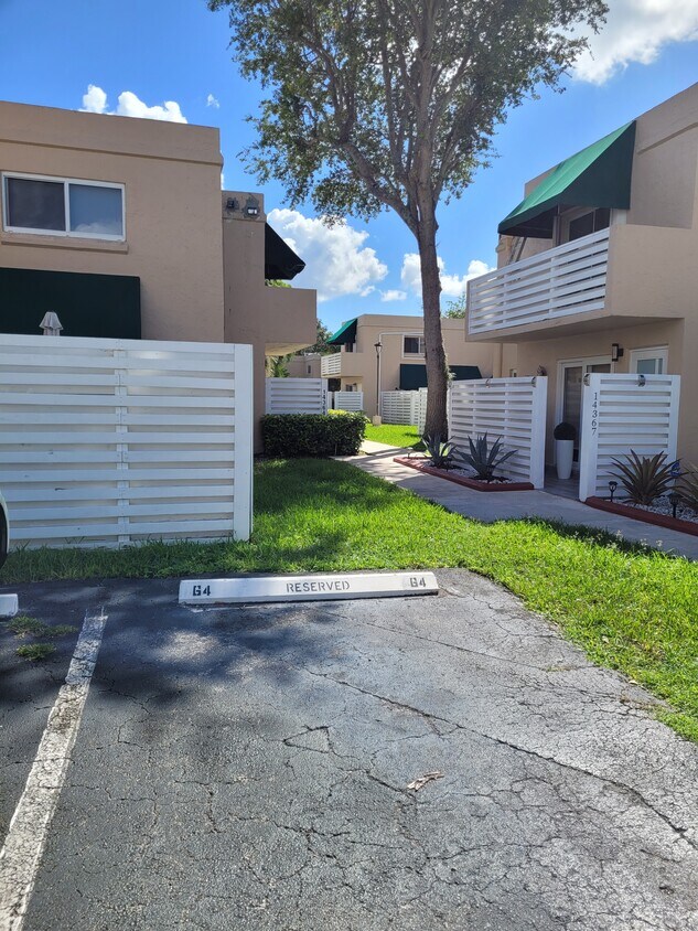 Building Photo - 14364 SW 96th Ln