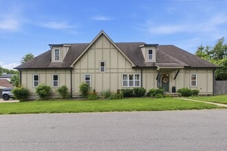 Building Photo - 4010 Burrus St