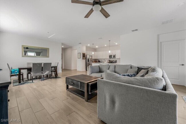 Foto del edificio - 2581 Kona Wy