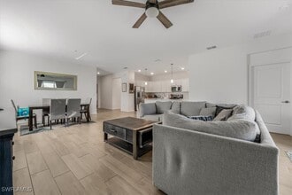 Building Photo - 2581 Kona Wy