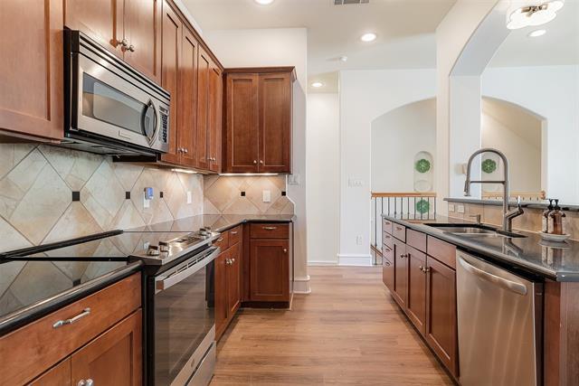 Foto del edificio - 2022 N Fitzhugh Ave