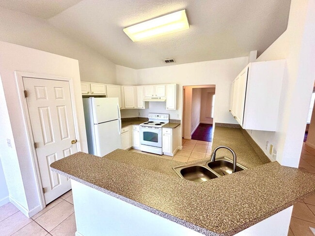 Photo - 344 SW Majestic Terrace House