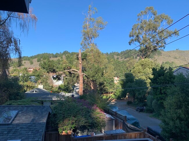 Foto del edificio - 220 Hiawatha Ave