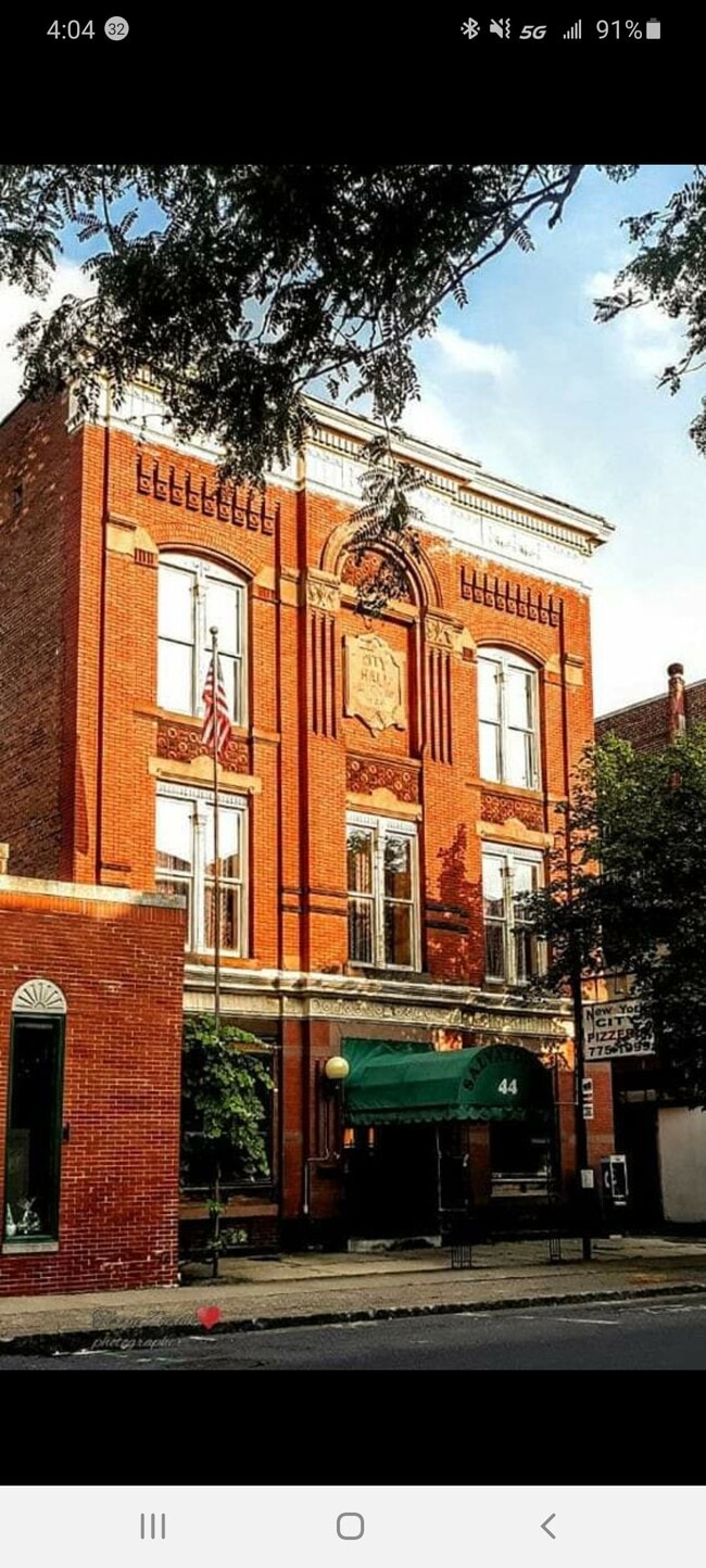 Building Photo - 44 N Main St