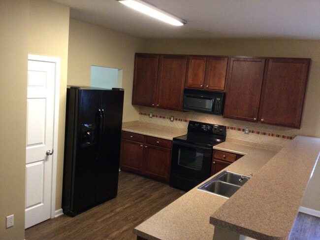 Building Photo - 1045 Brookgreen Ln