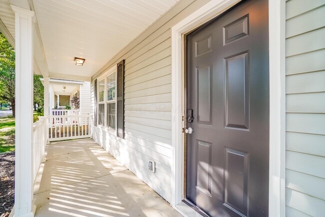 Building Photo - 2640 Lilypark Dr