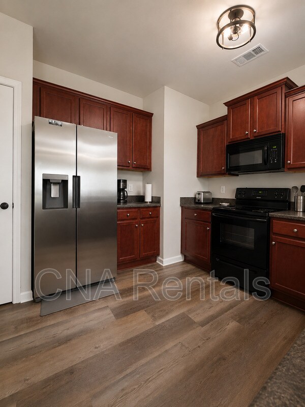 Foto del edificio - 596 Oakside Pl