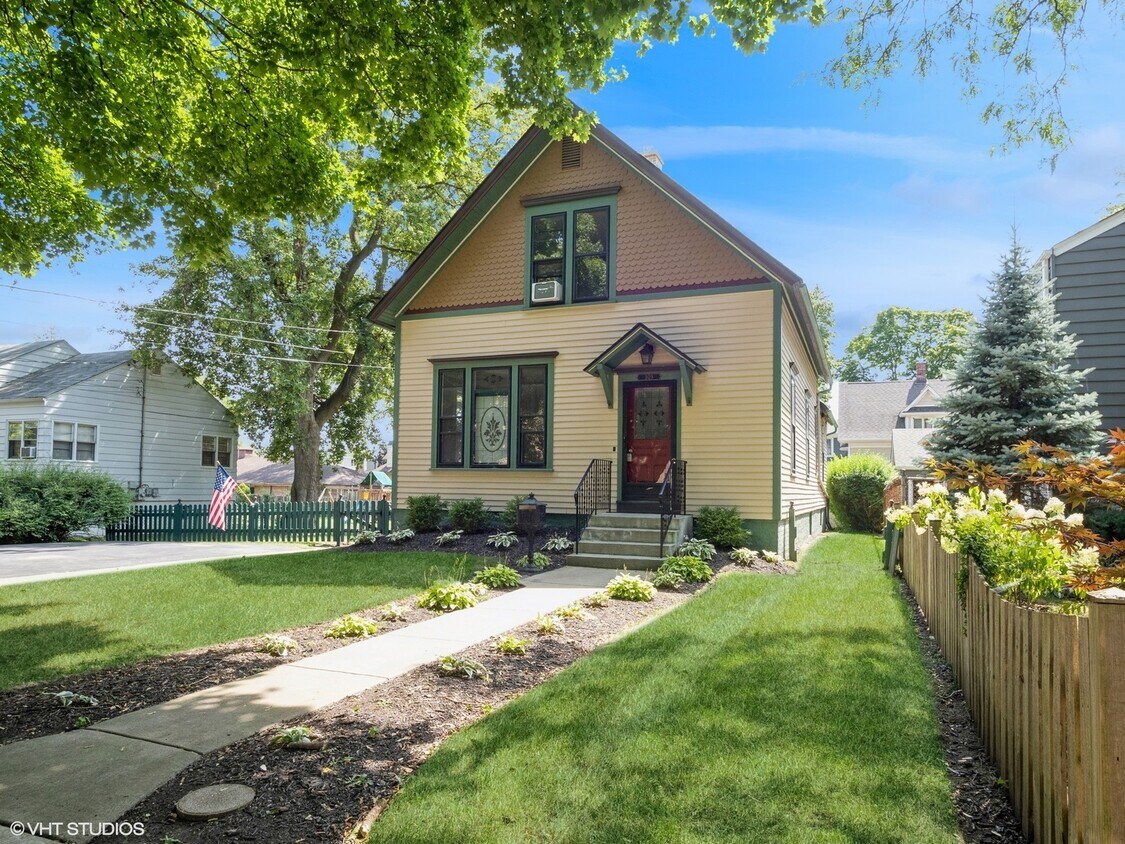 Primary Photo - 309 W Campbell St