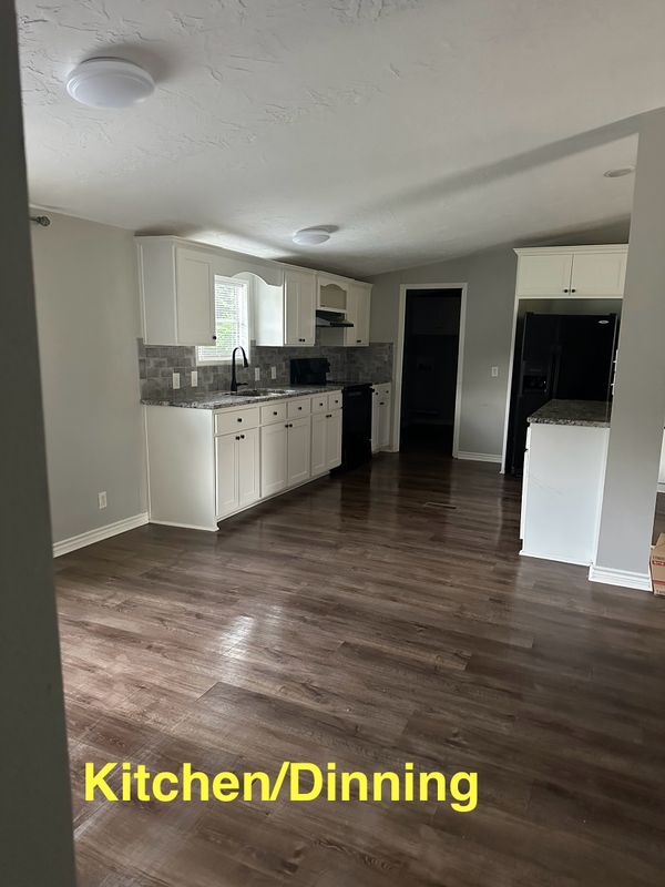 Foto del edificio - 17856 State Highway 31 East, Unit B