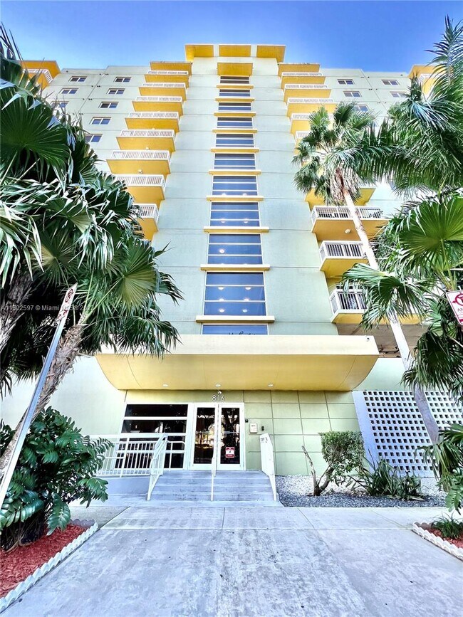 Foto del edificio - 816 NW 11th St