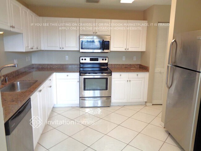 Foto del edificio - 8380 NW 46th Dr