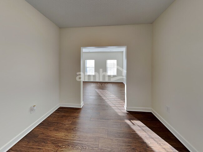 Foto del edificio - 6116 Firethorne Ln