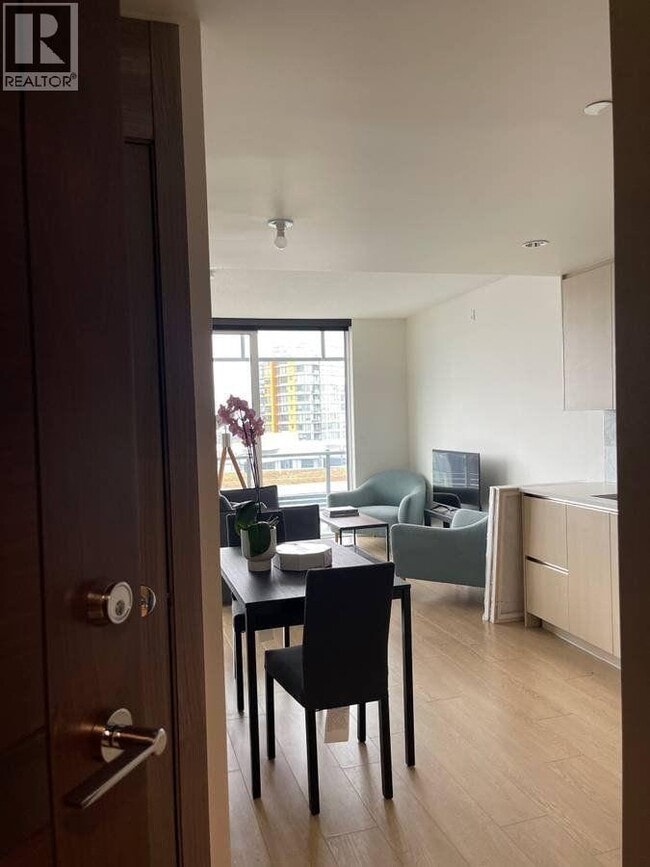 Building Photo - 89 Nelson St.