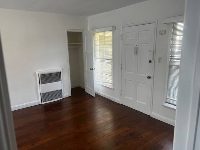 separate coat closet - 5707 San Vicente Blvd