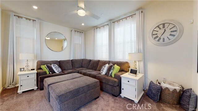 Foto del edificio - 235 Black Walnut Ln